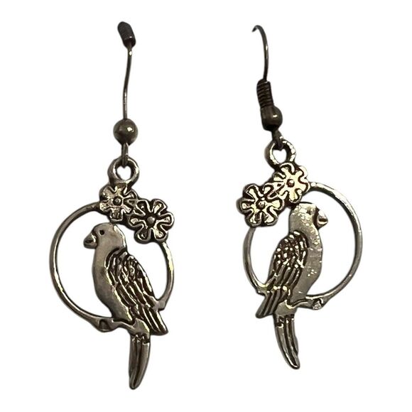 Parrot Earrings Pierced Silver Dangle Bird Tropical Floral Bohemian 1 1/2” Drop - Picture 7 of 9